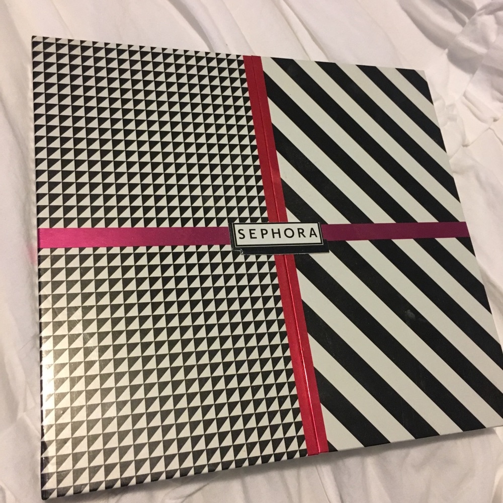 Sephora Mineral Eye and Cheek Face Holiday Palette